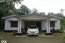 30cent land and house for sale near kayamkulam