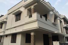 INDIVIDUAL 3 BHK HOUSE NEAR VYTTILA HUB